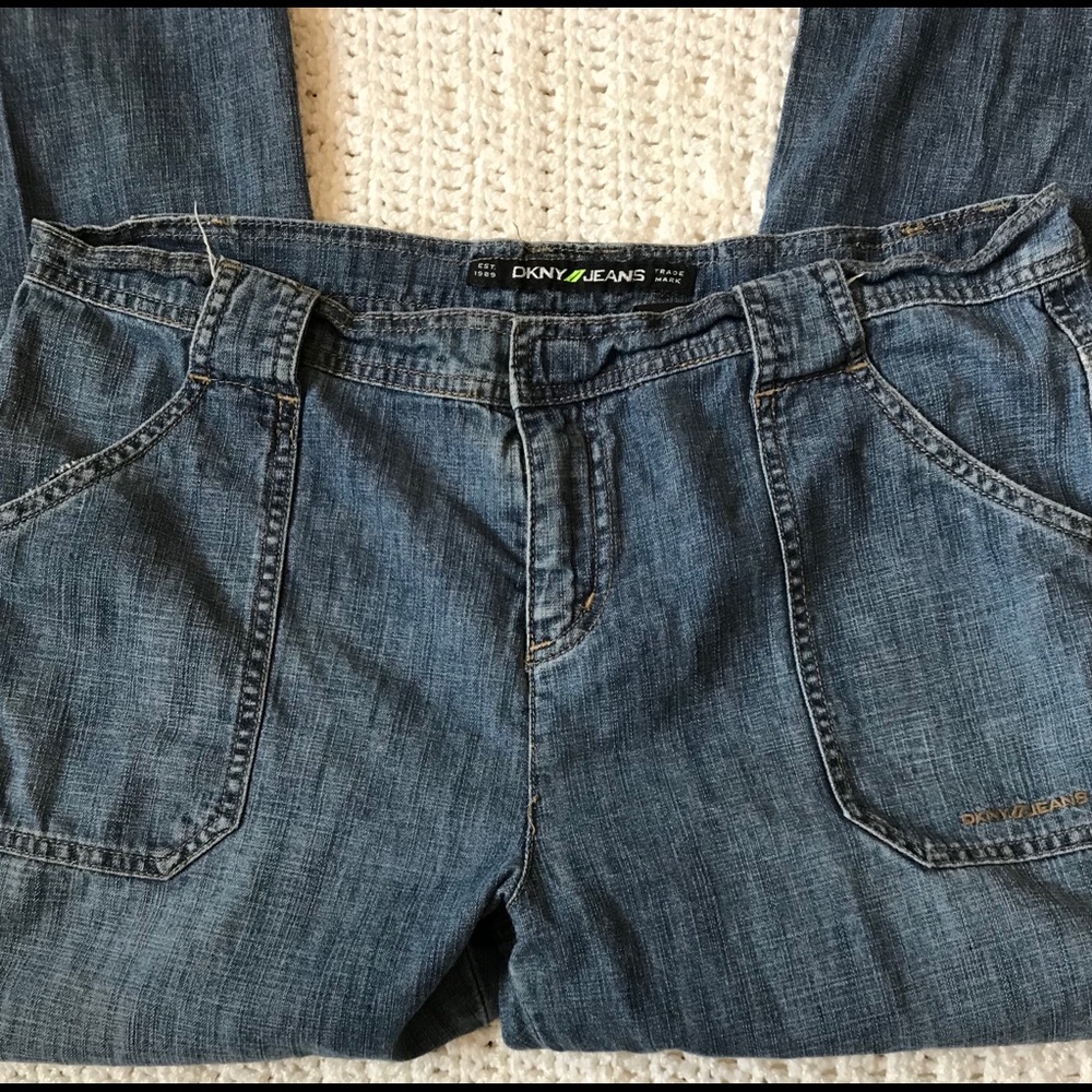 💕DKNY Crop Jeans💕 Size 12